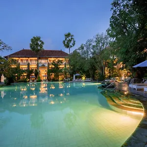 Kumala Pantai 3* Legian (Bali)