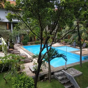 Melasti Kuta & 3* Кута